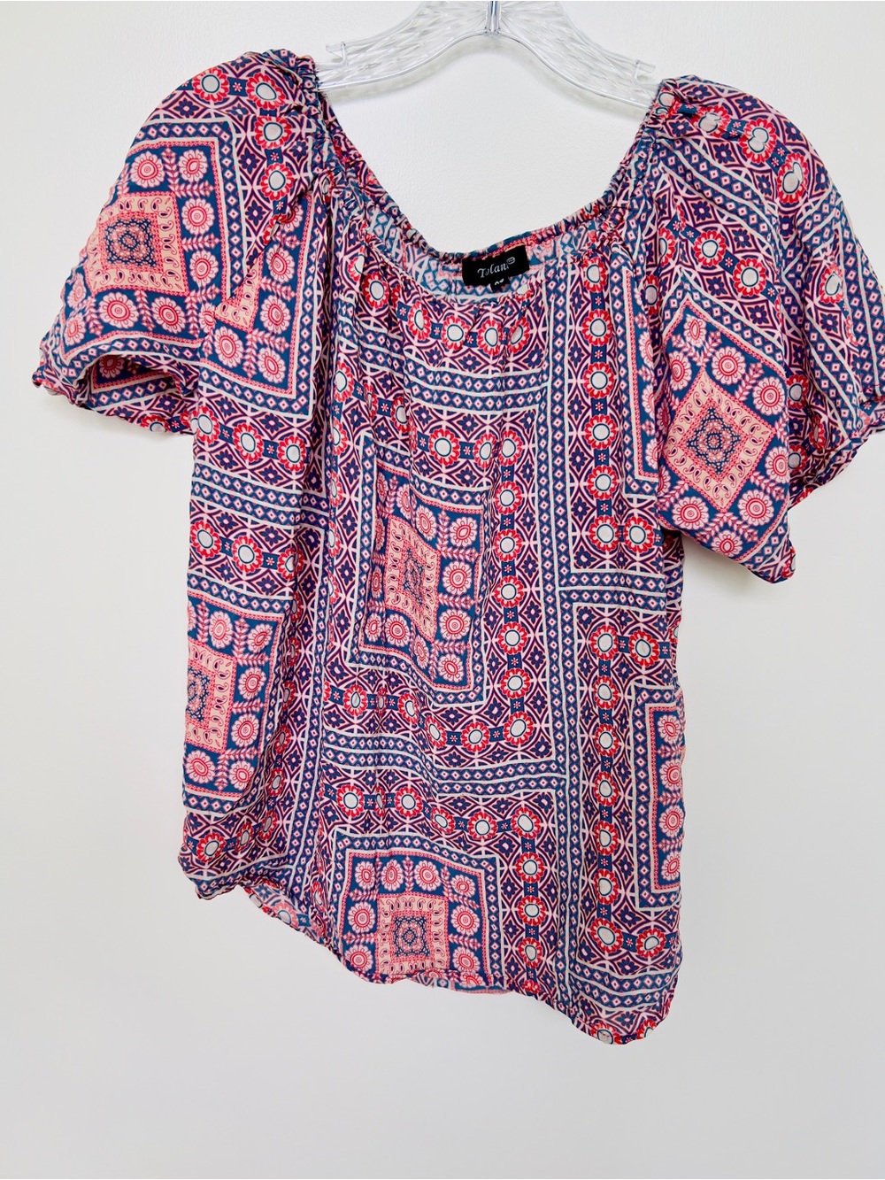 Tolani Women's Patterned Off-Shoulder Top